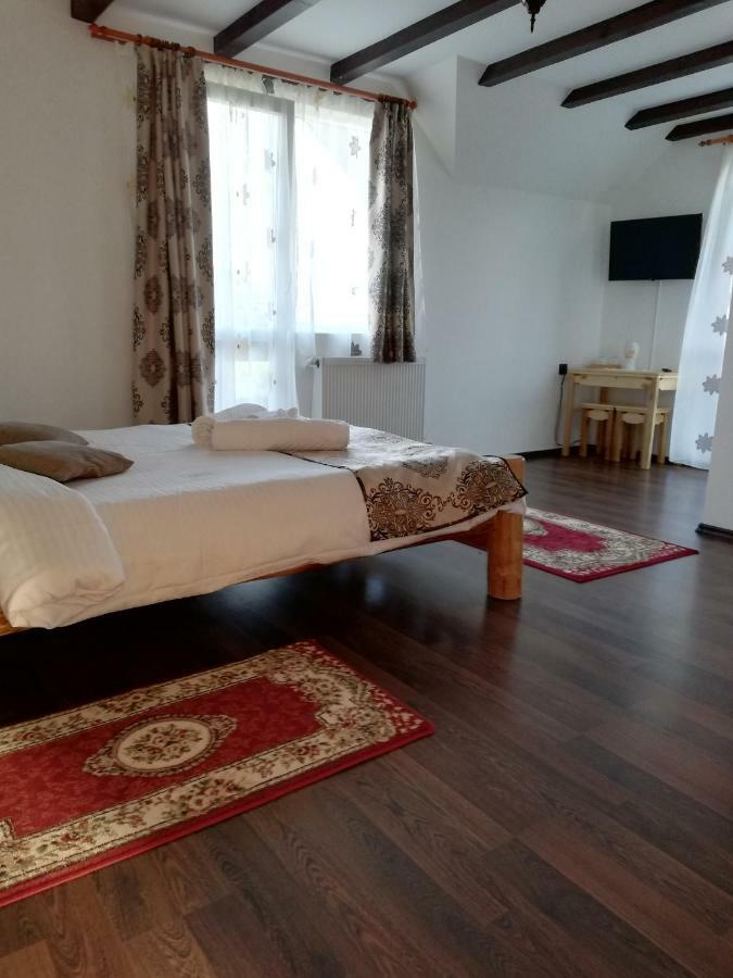 Elder Villa Bran  Bagian luar foto
