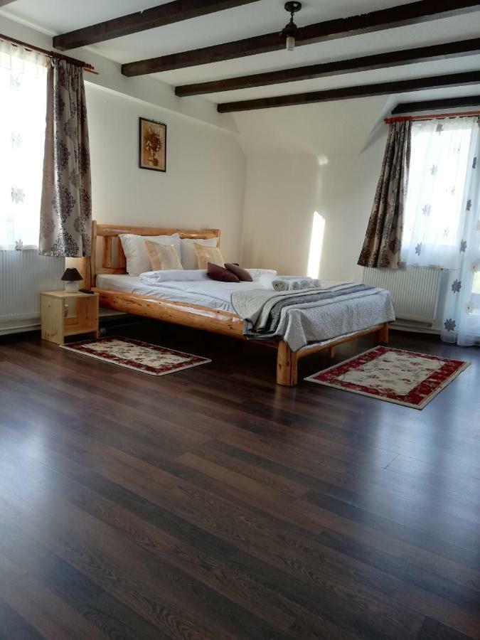 Elder Villa Bran  Bagian luar foto
